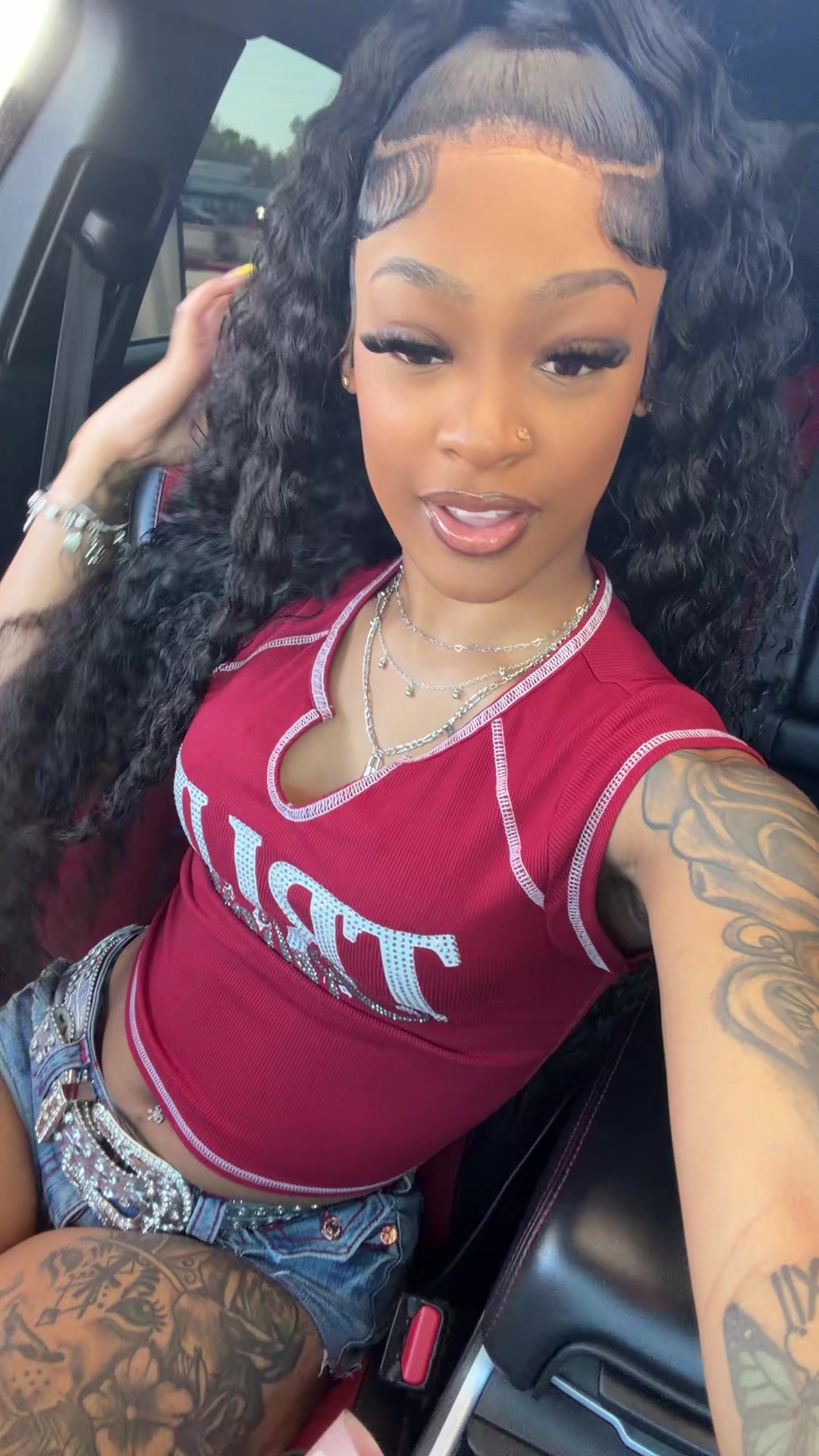 @prettyluhhkayy__