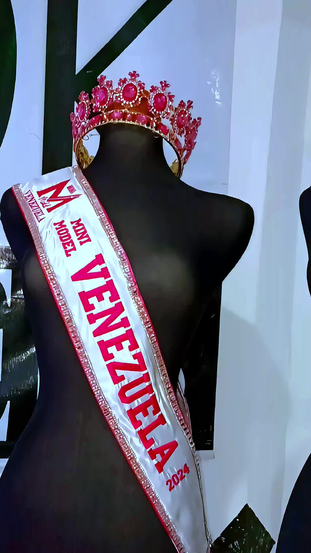@minimodelvenezuela
