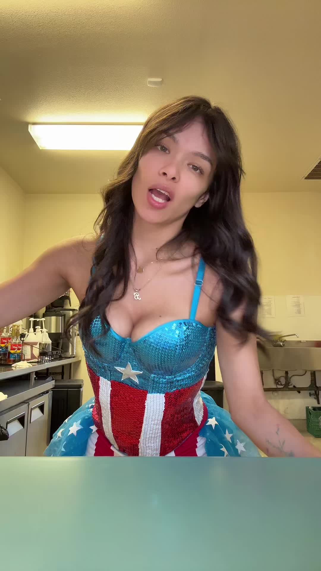 @<3