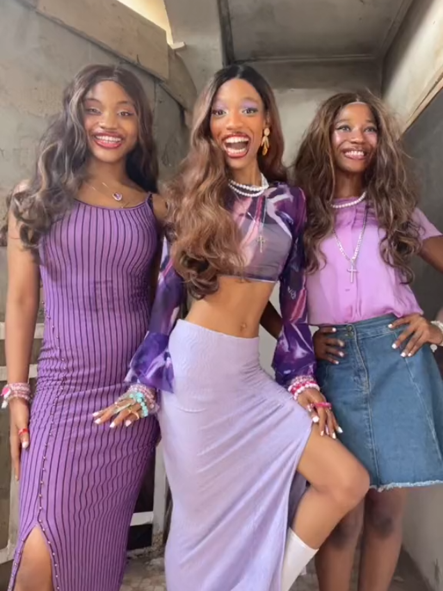 @The_Iconic_Sisters 💃💃💃