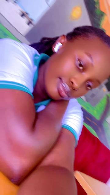 @Wild-Bea 26🦋🇷🇼🇺🇬