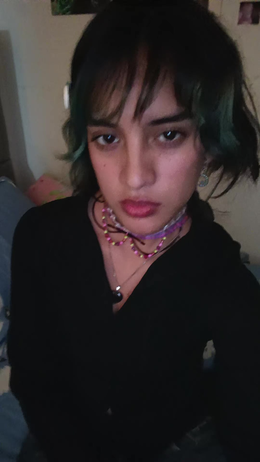 @:3