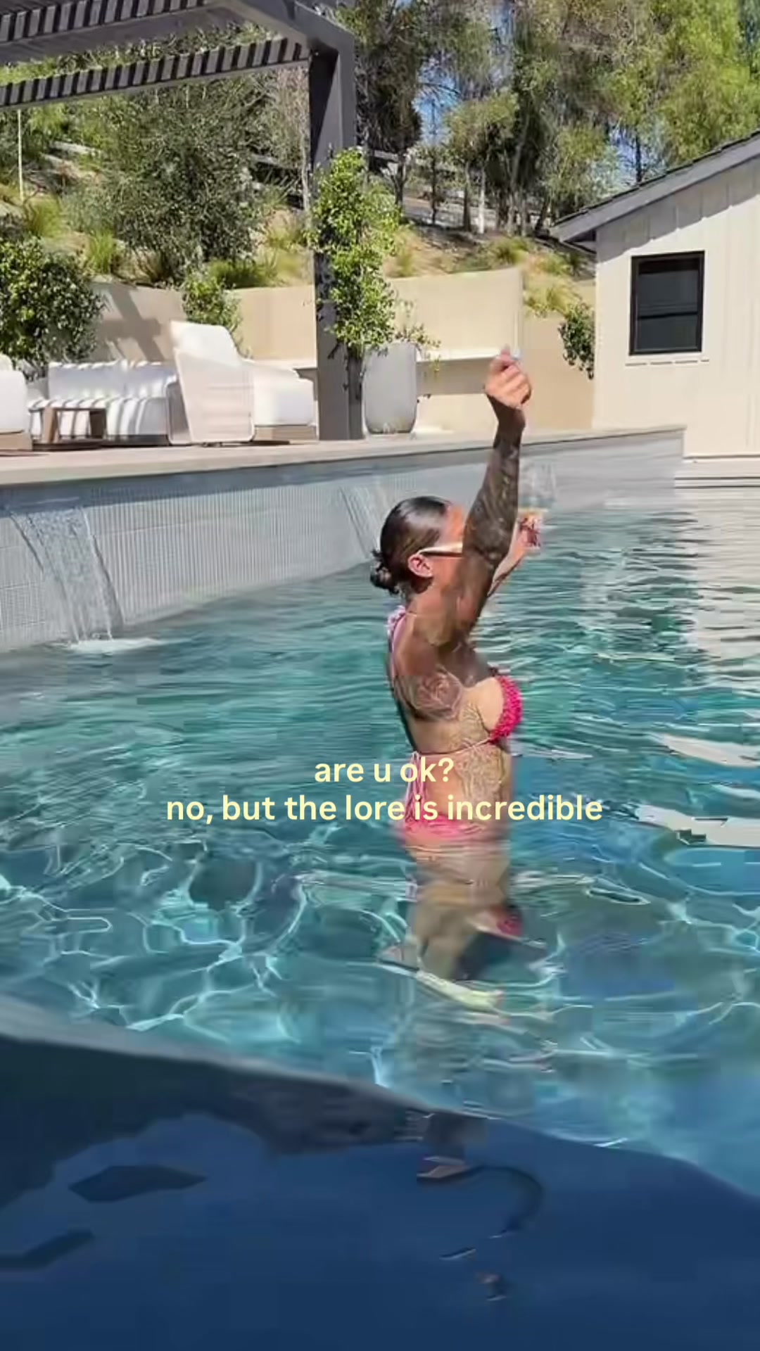 @Tay