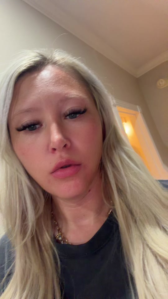 @Christian Nicole ๐
