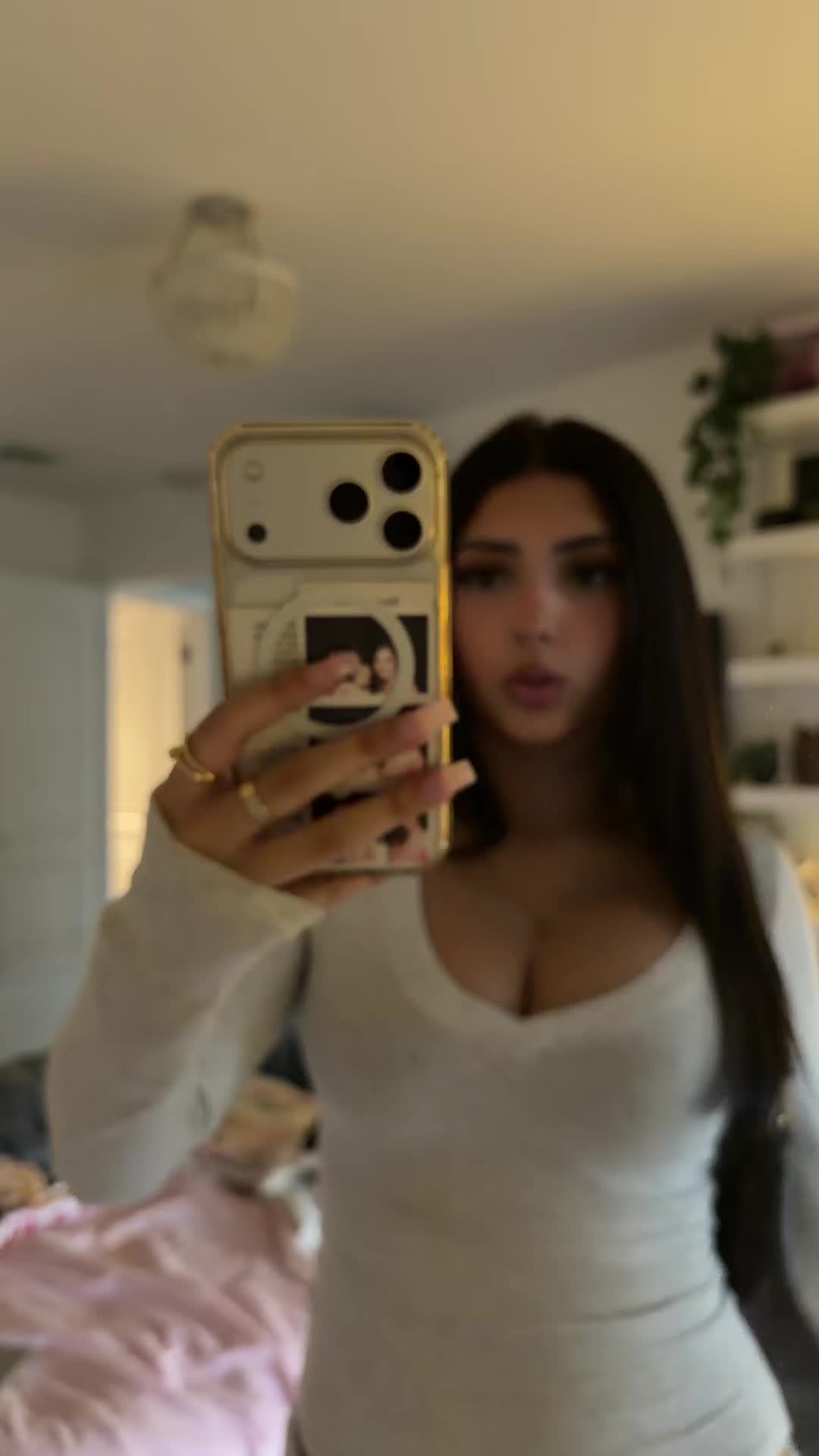@🤫