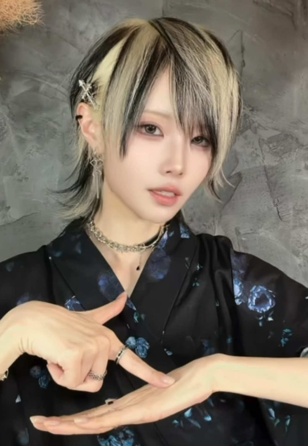 @ぼたん / botan
