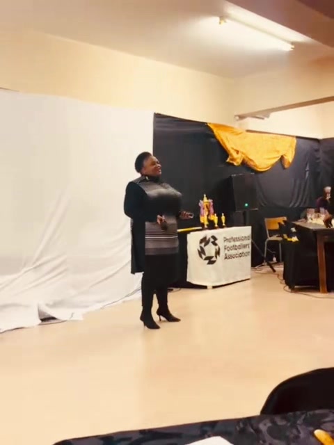 @Lelo Makasi