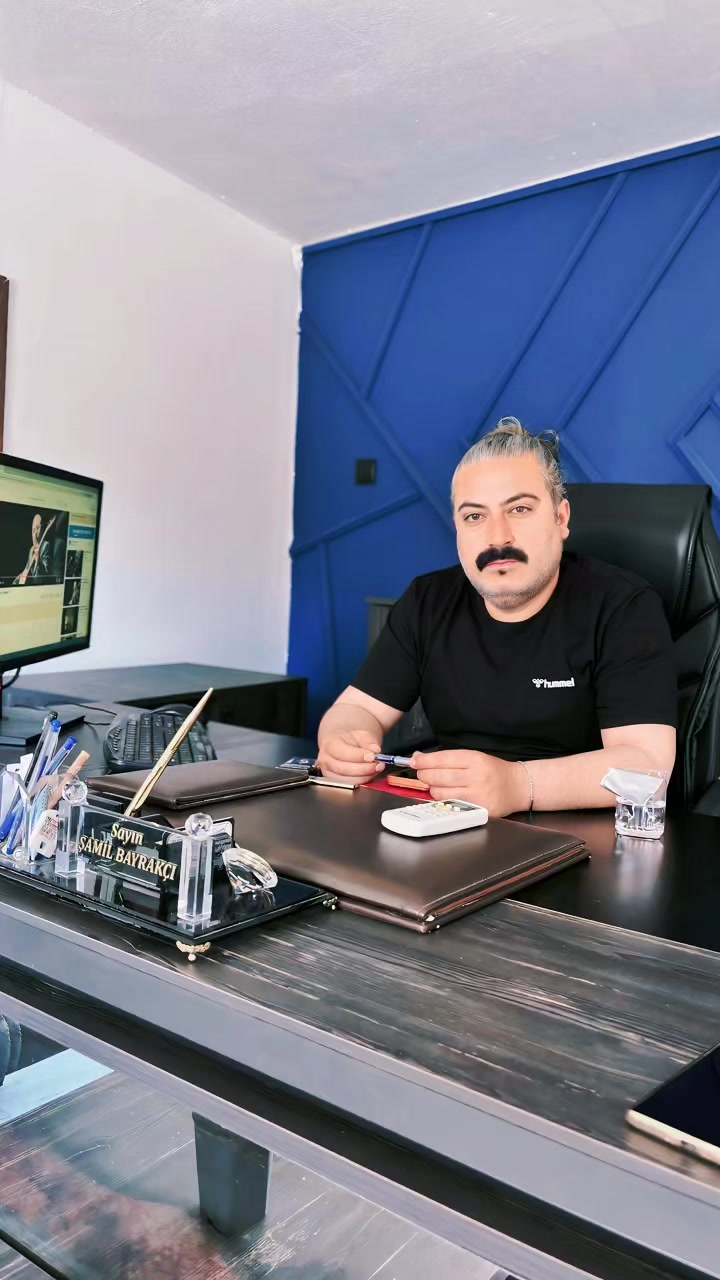@✨ŞᗩKİᖇ KOᑕᗩTÜᖇK✨