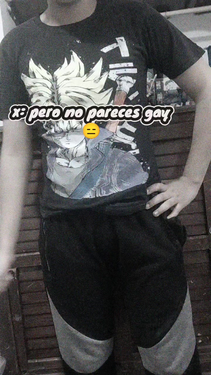 @Mocki_femboy