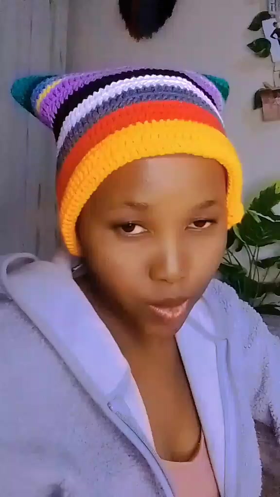 @KAMOLA KRAFTS ☘️🌧️🔥
