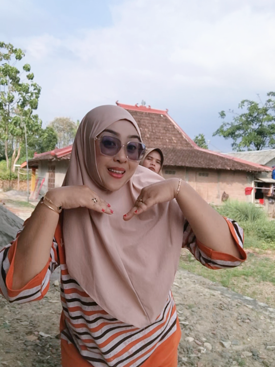 @Sofybintang