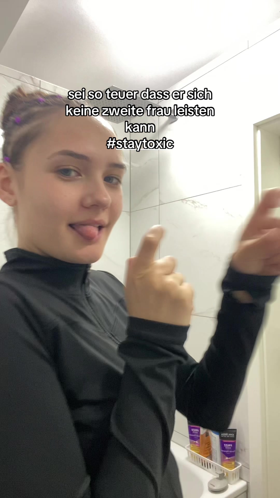 @randomstuffwithvera
