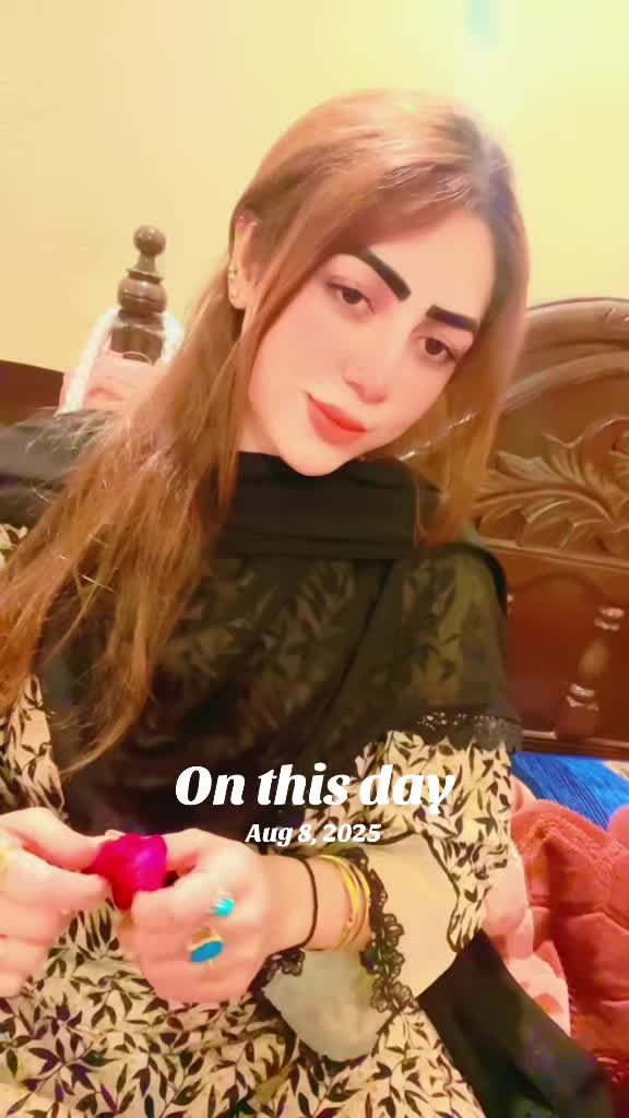 @Nusrat_Pathan