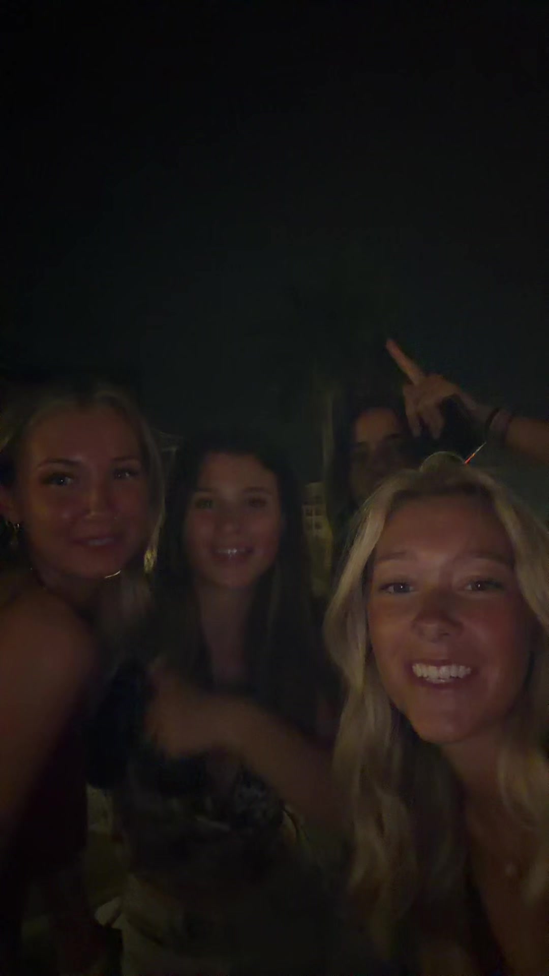 @livvmrad