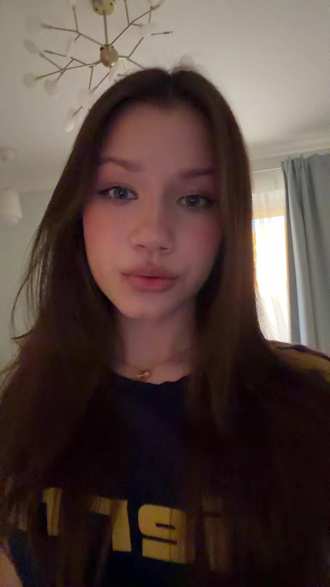 @vikishow_vikishow