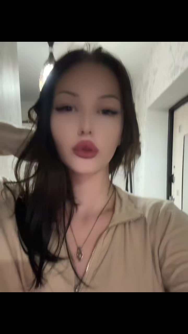 @slipinaaa