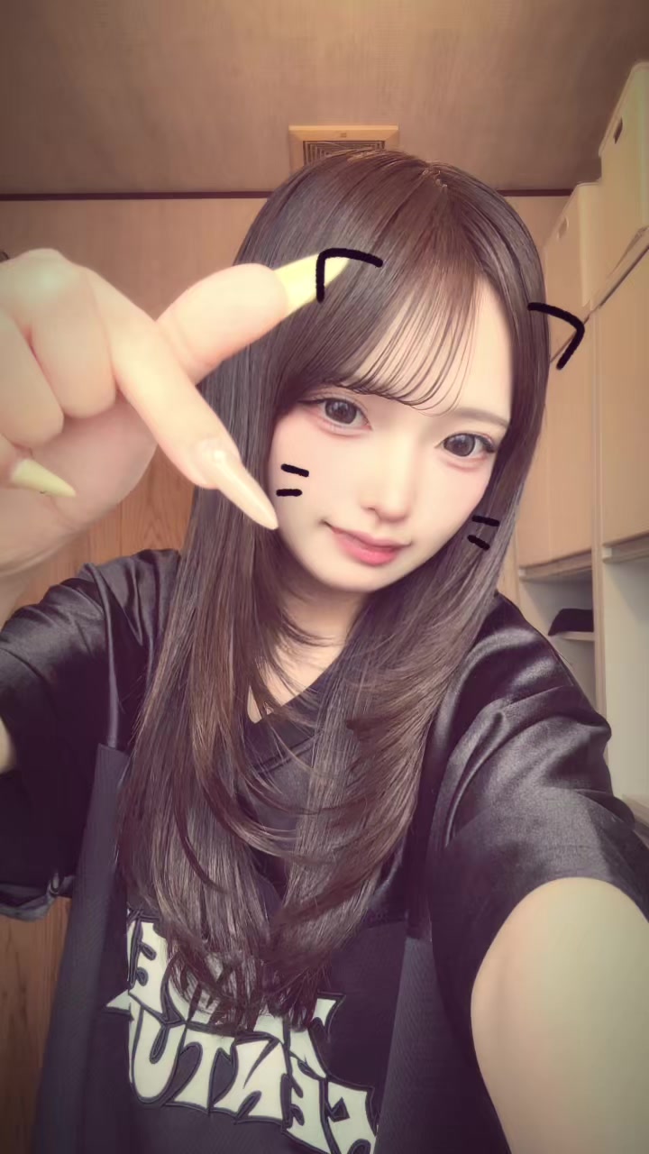 @スズ