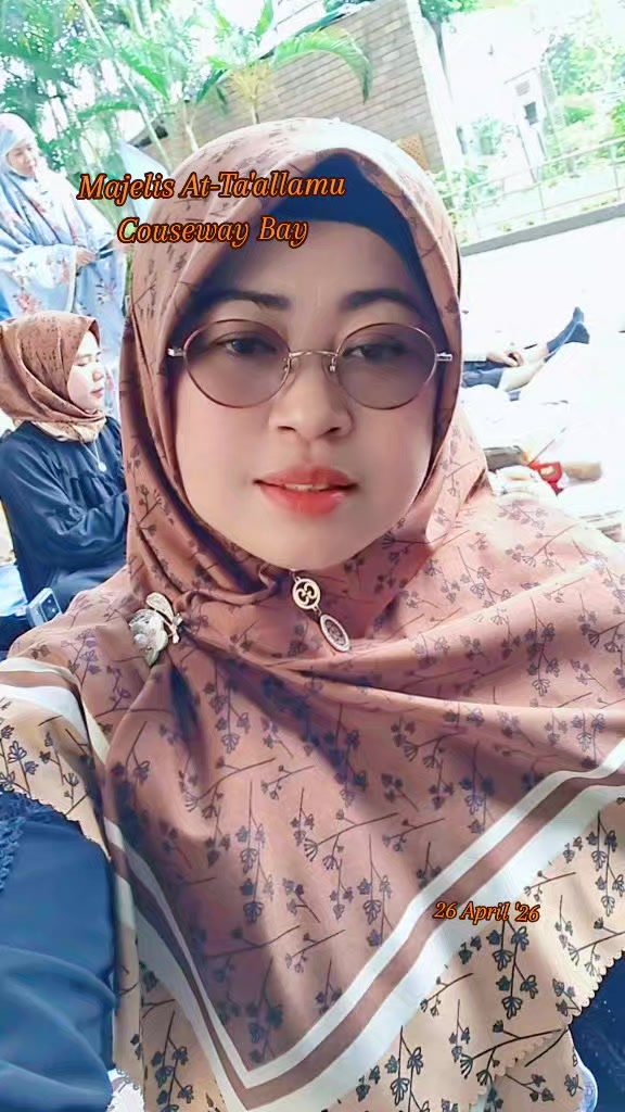 @Nur Huang 🇭🇰