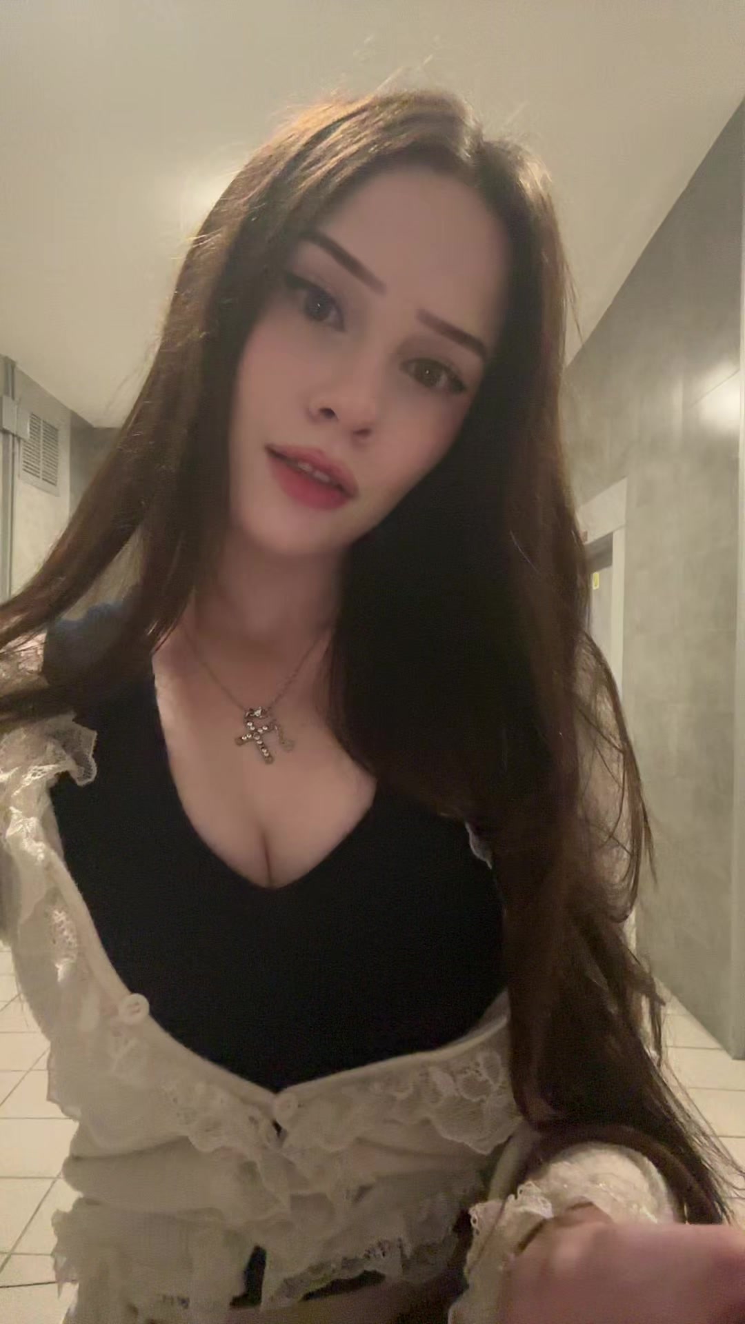 @nikaswiftik