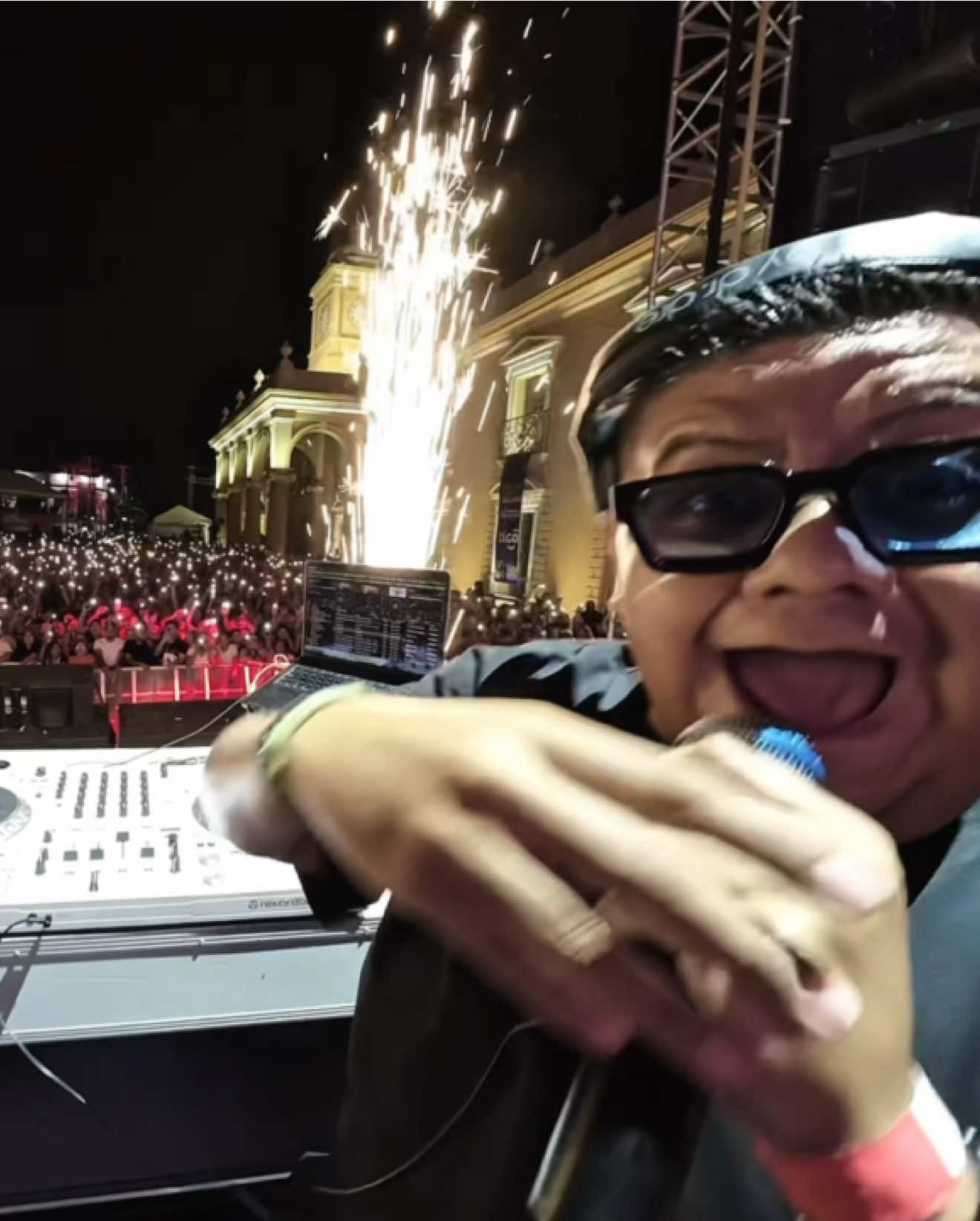 @Sabrosón