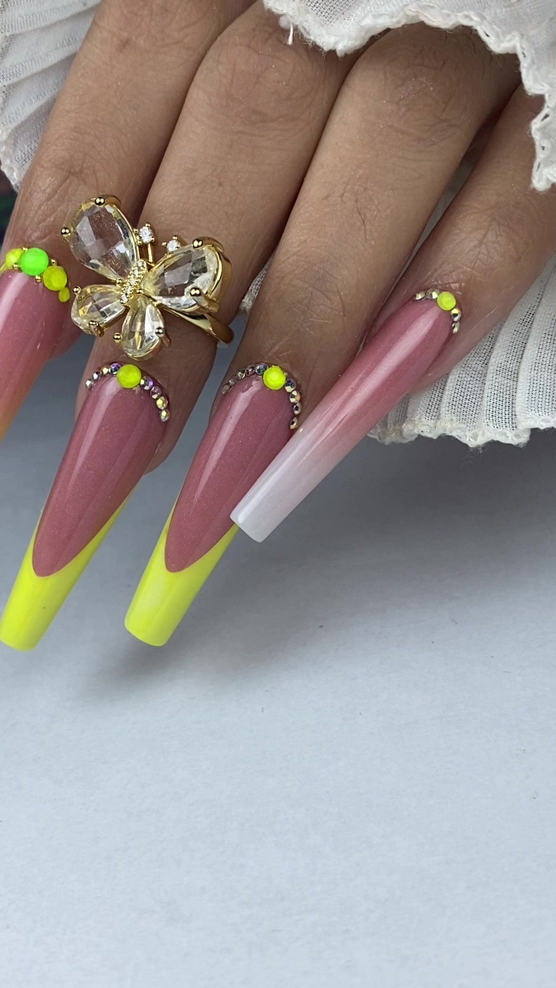 @Prismanails_