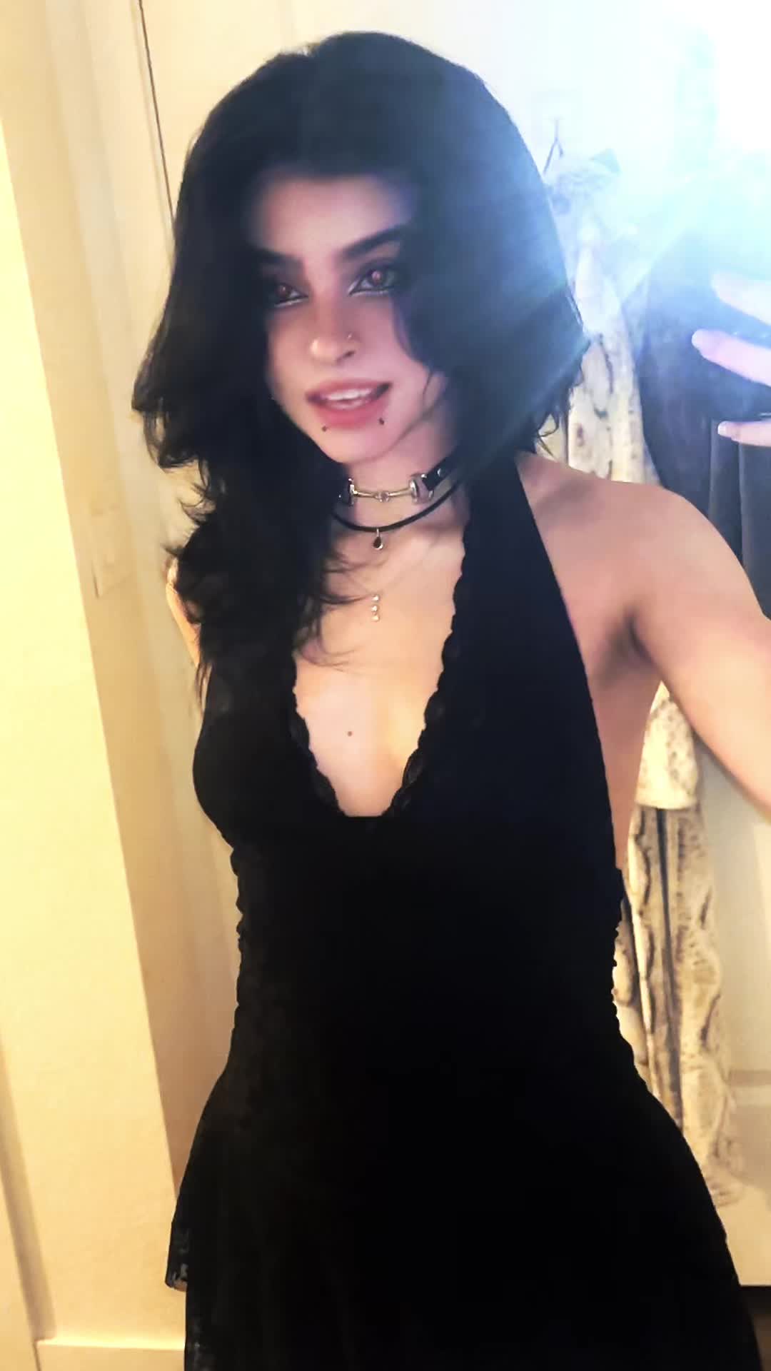 @bella