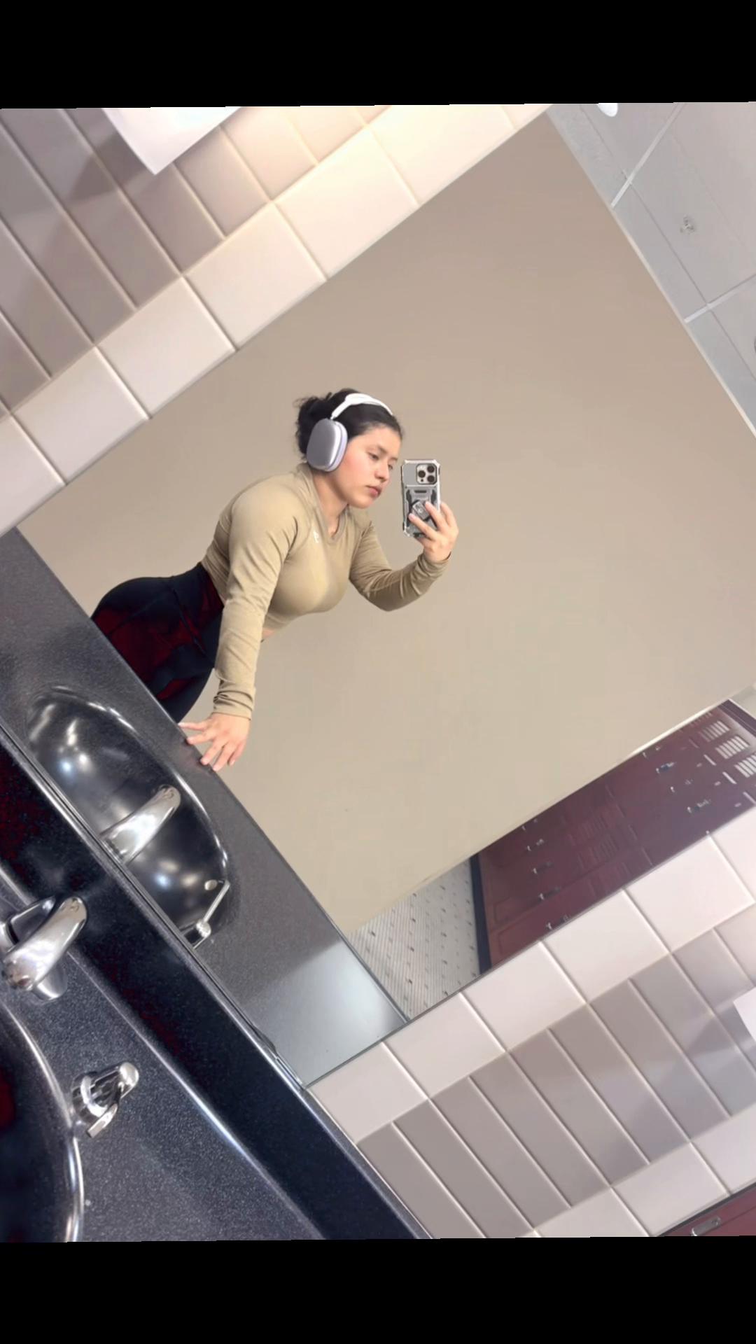 @Ada Martínez