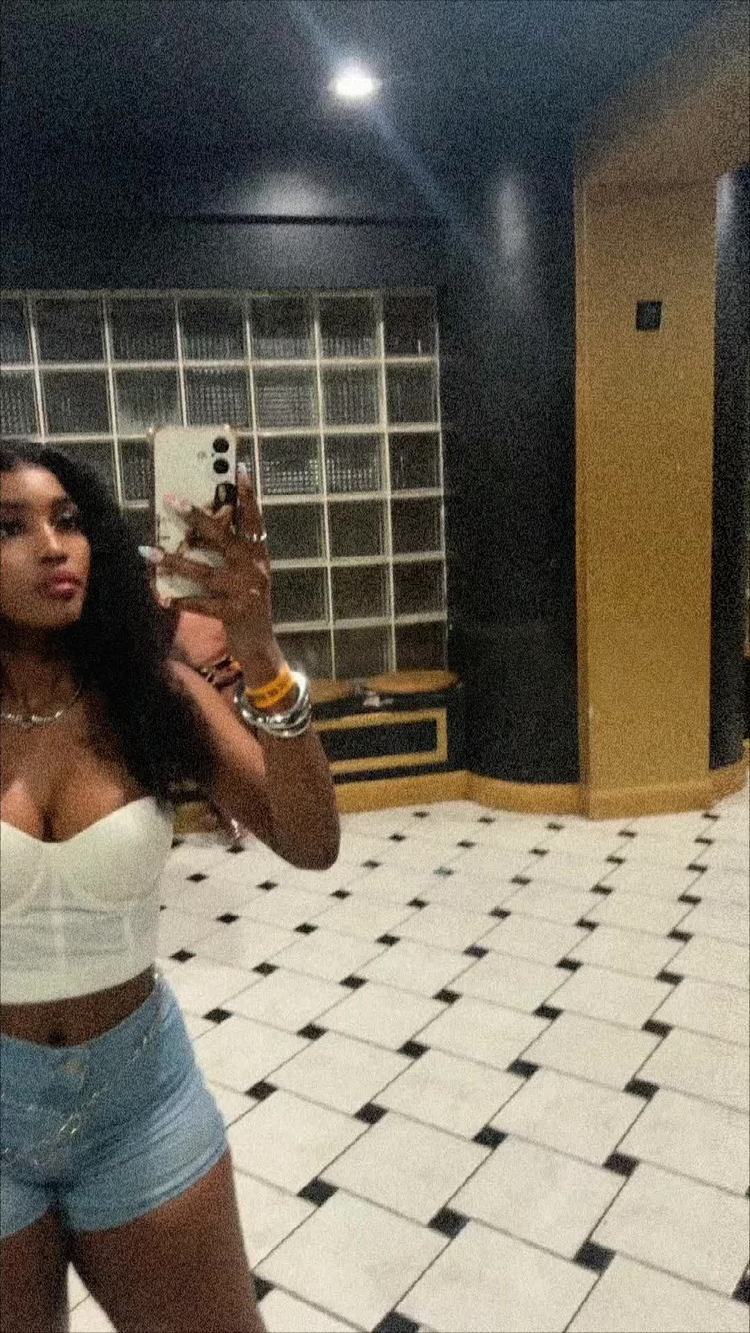 @Emmaliaofficial♎️