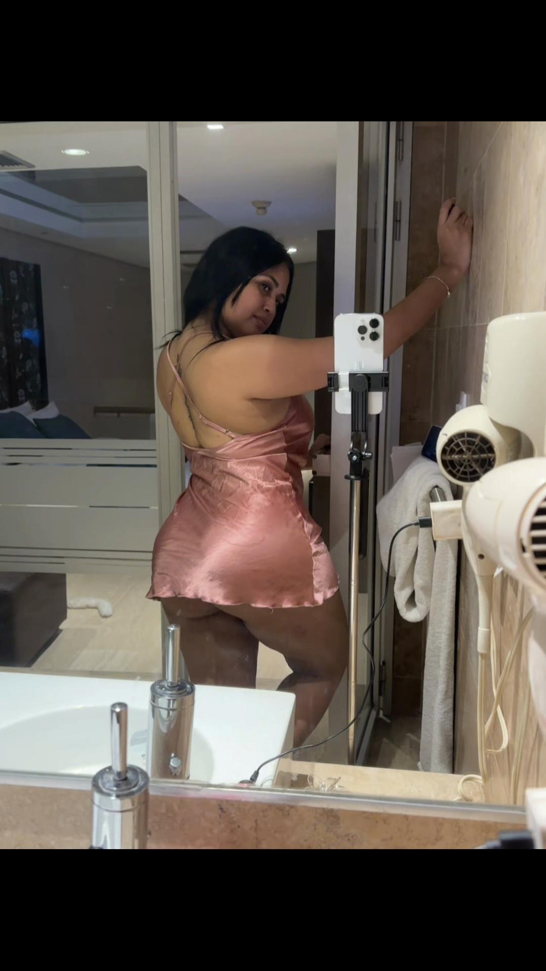 @Lizmarylf
