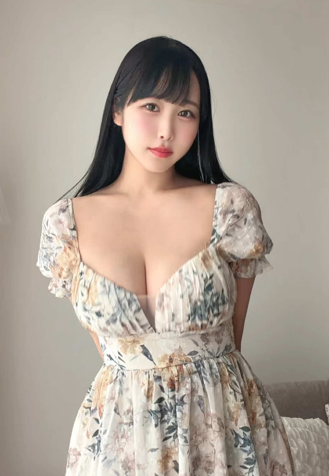 @宇佐美りな