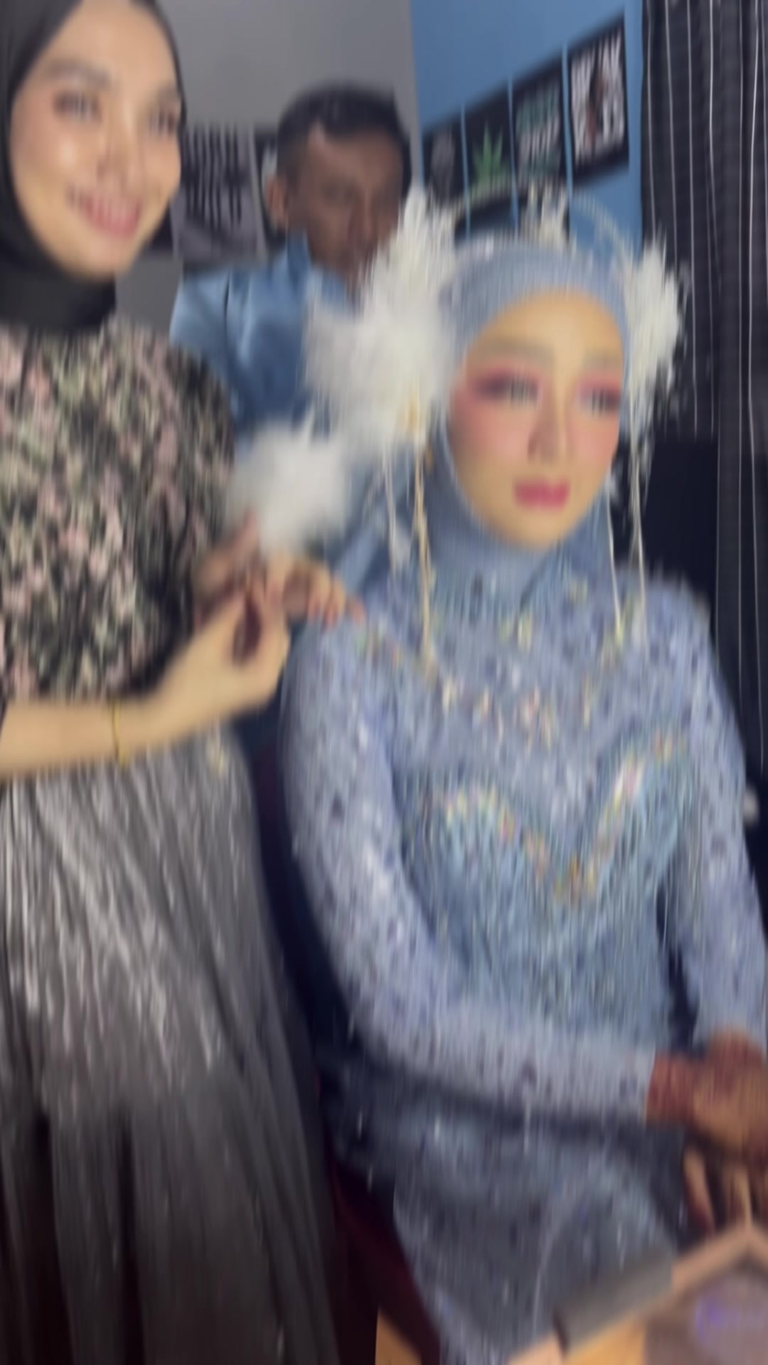 @Ella Rajzur