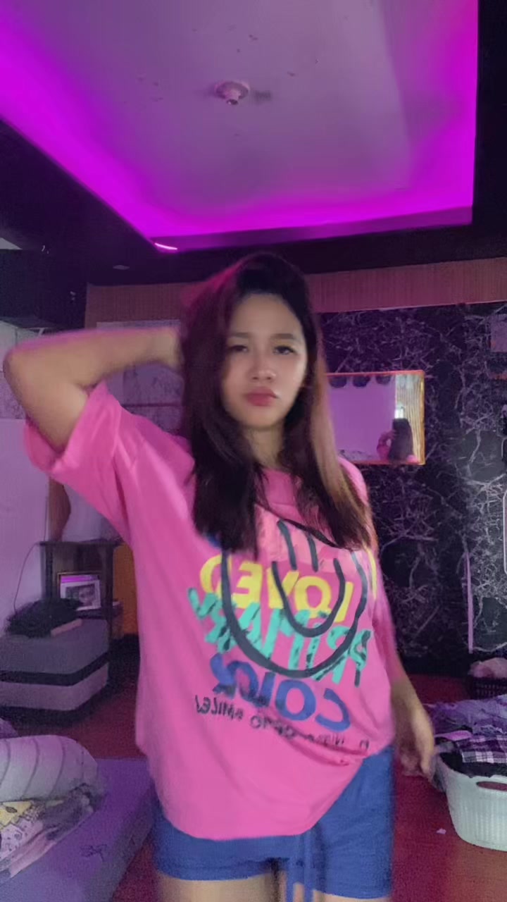 @Ella Vi