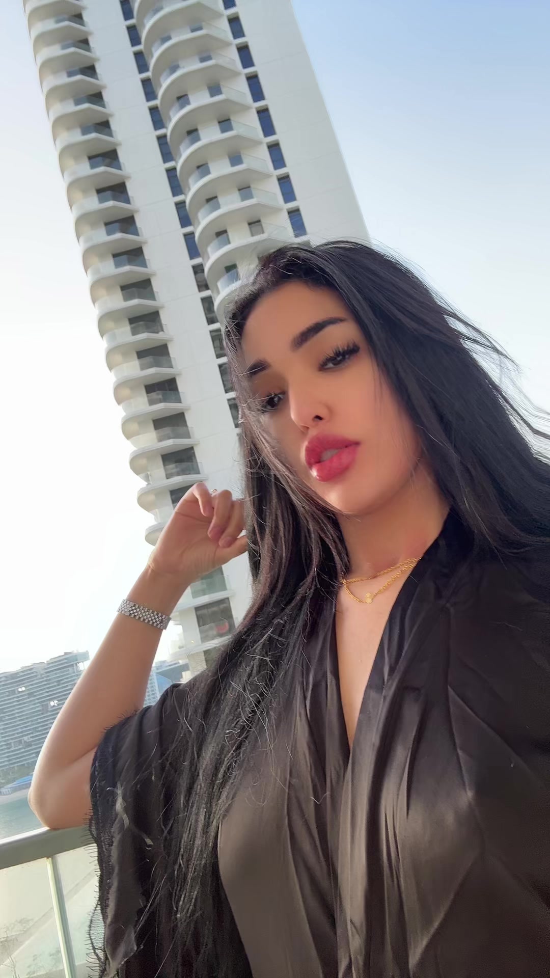 @Oumaima🇦🇪