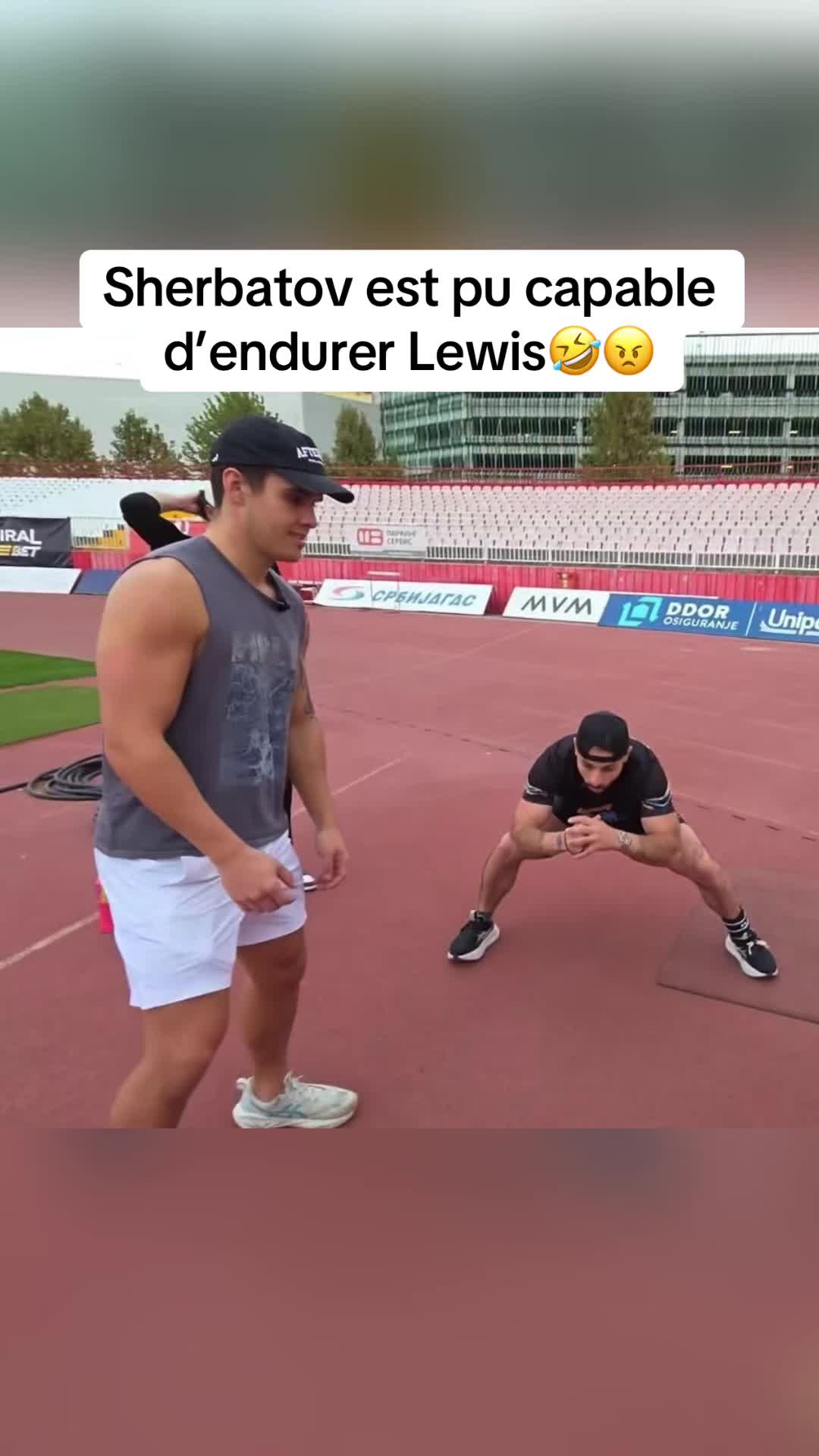 @Lewislefoulive