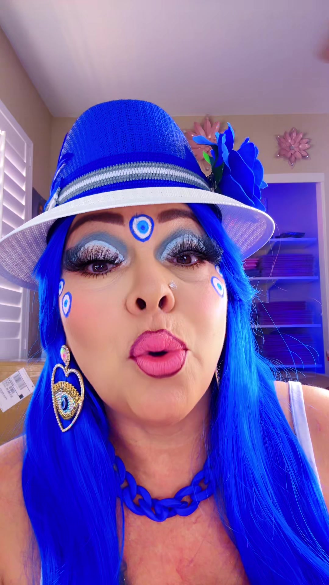 @Road Trip Cosmetics