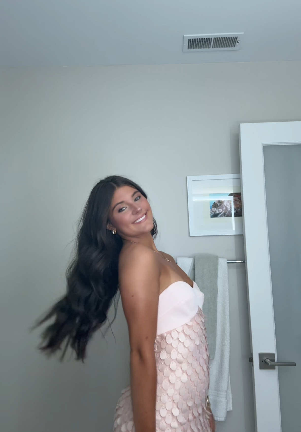 @Bella