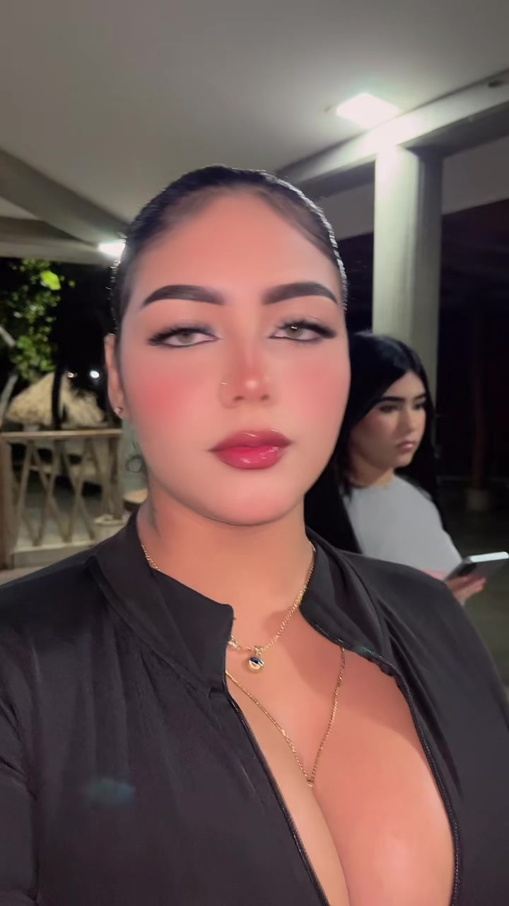 @𝐋𝐀𝐑𝐘🌙