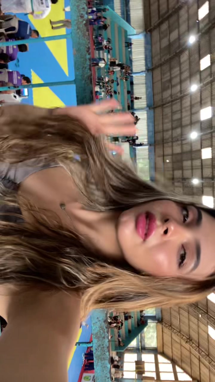 @valesca_nayane