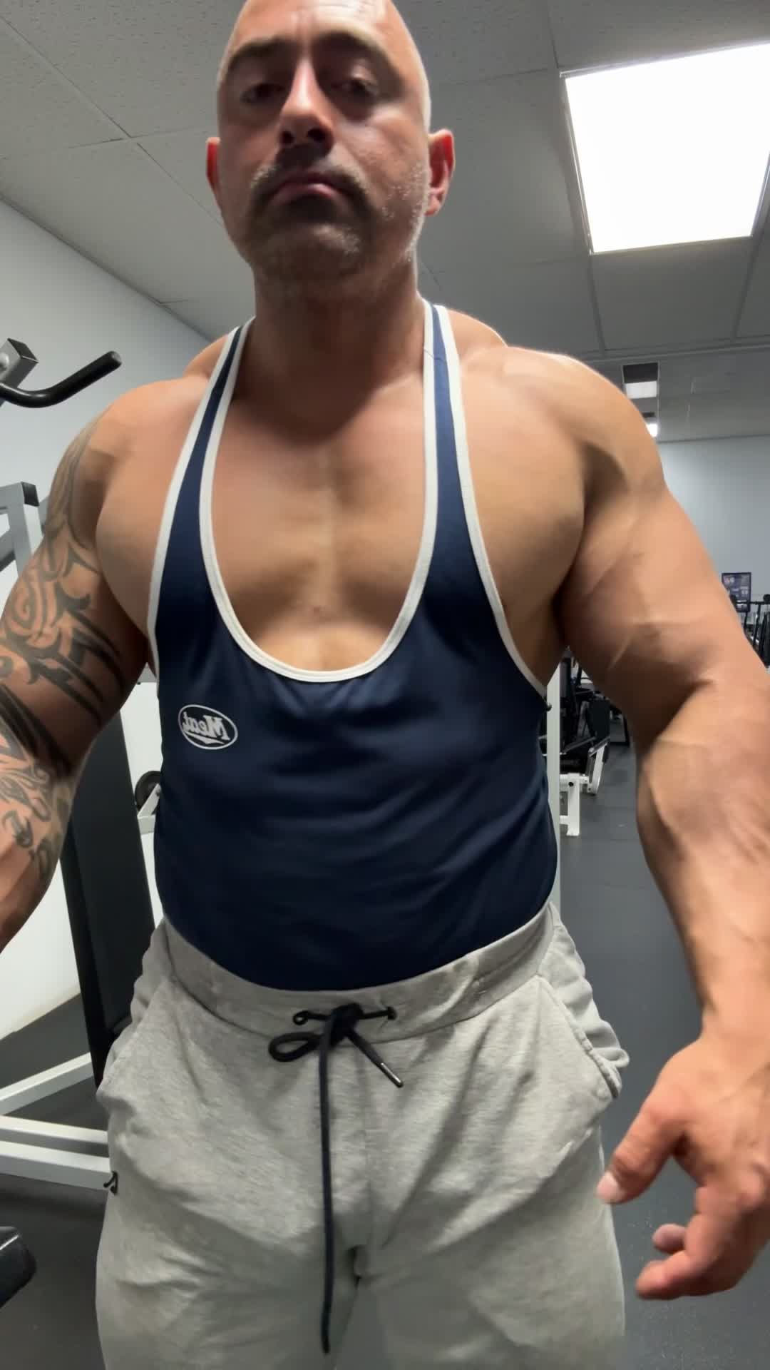 @LRodRB
