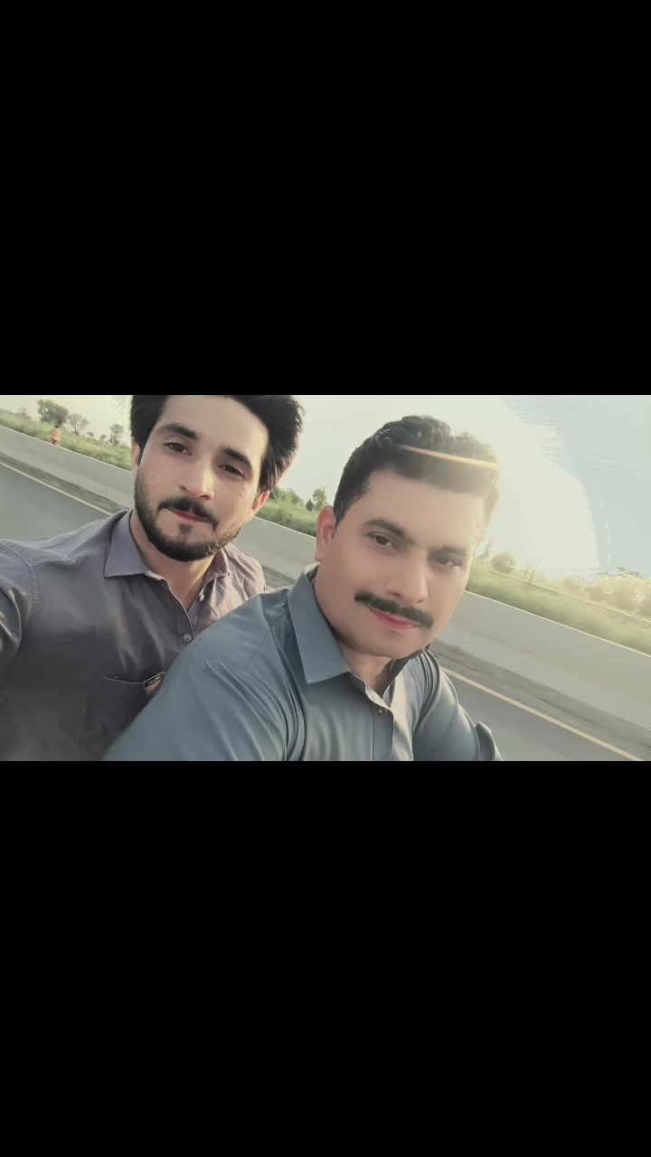 @raza___khan4