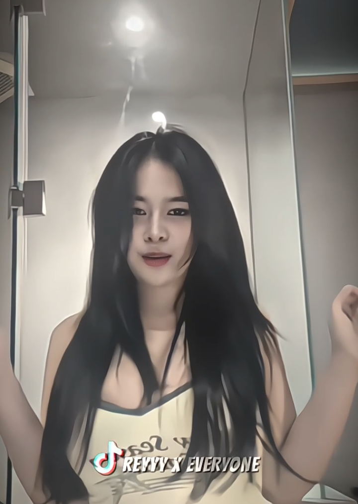 @𝙍𝙀𝙔𝙔 𝙭 𝙀𝙑𝙀𝙍𝙔𝙊𝙉𝙀