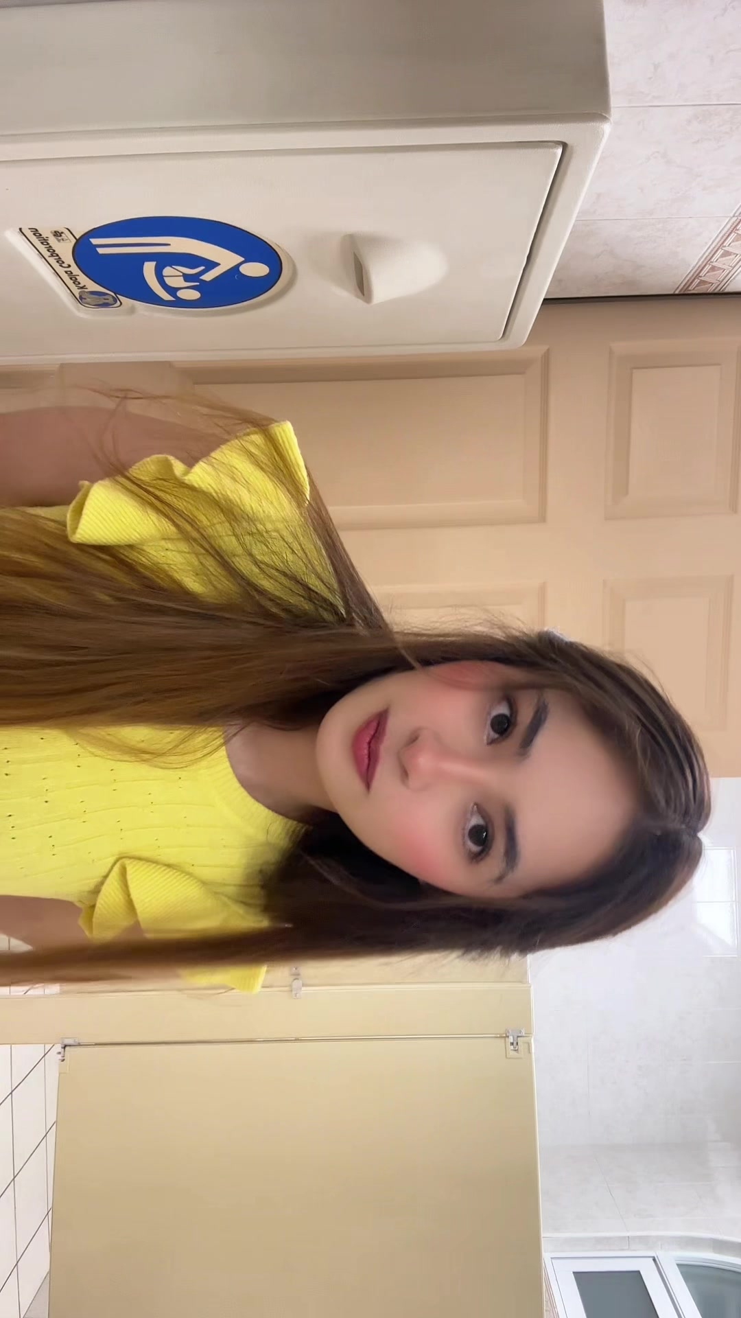 @Karlasnchz