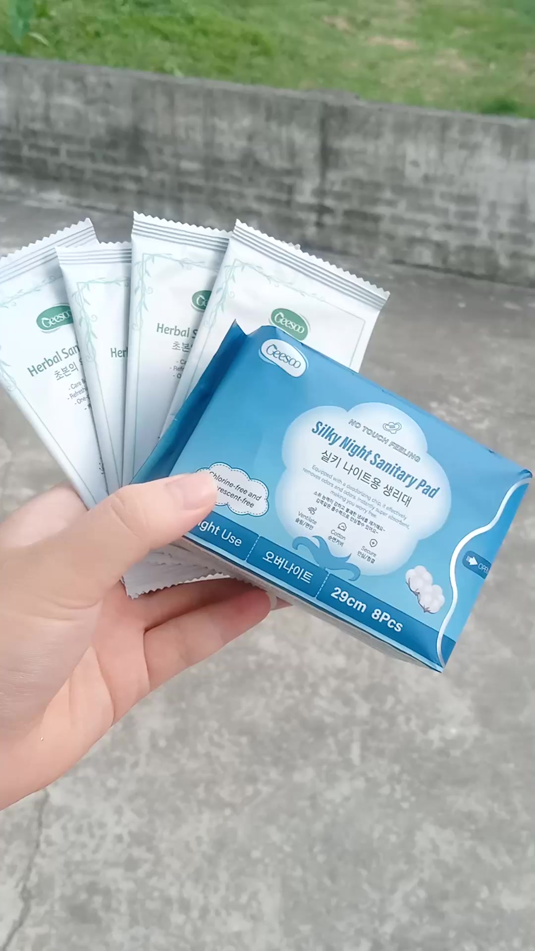@không biết review