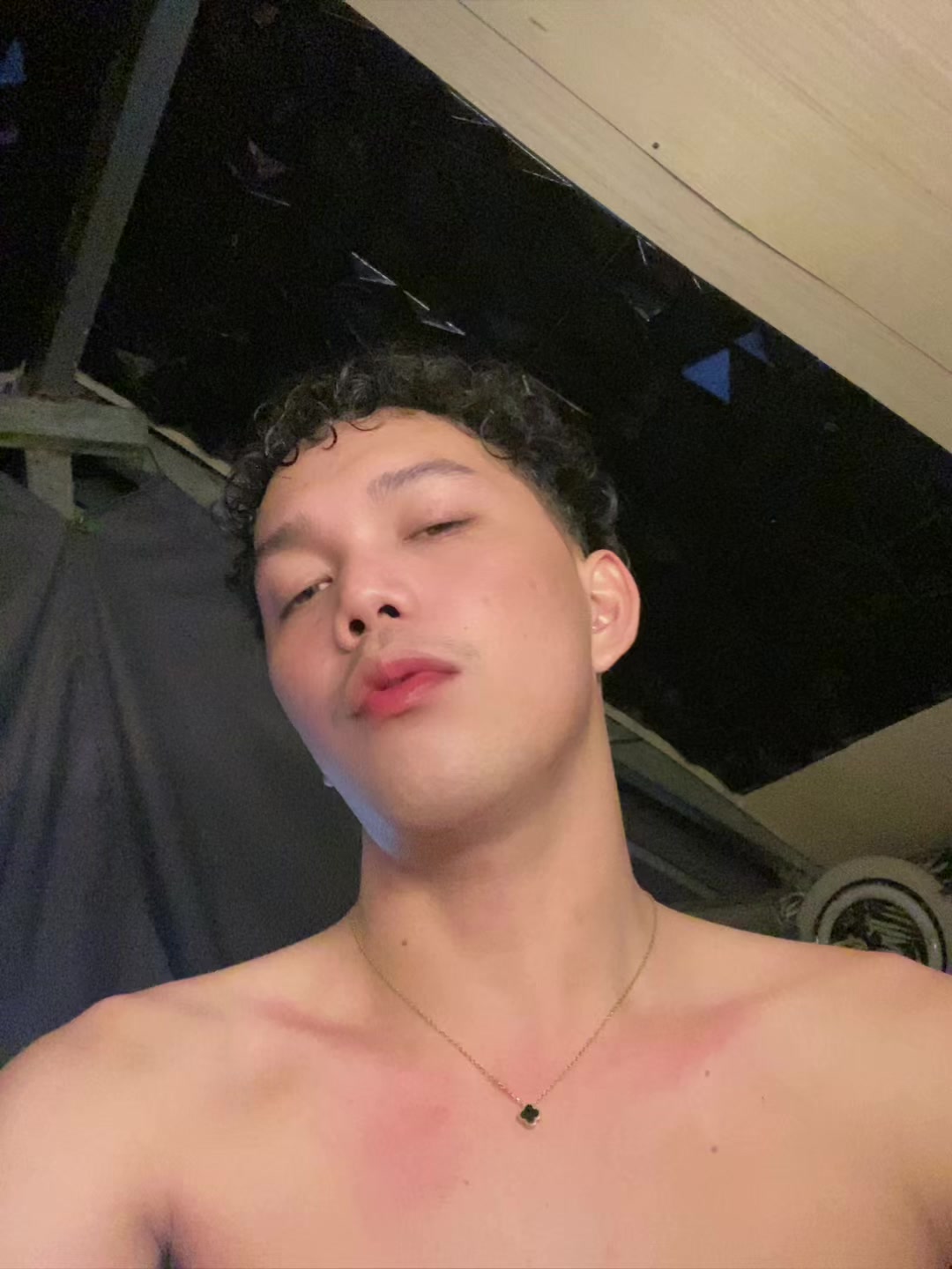 @Geloliciouzz