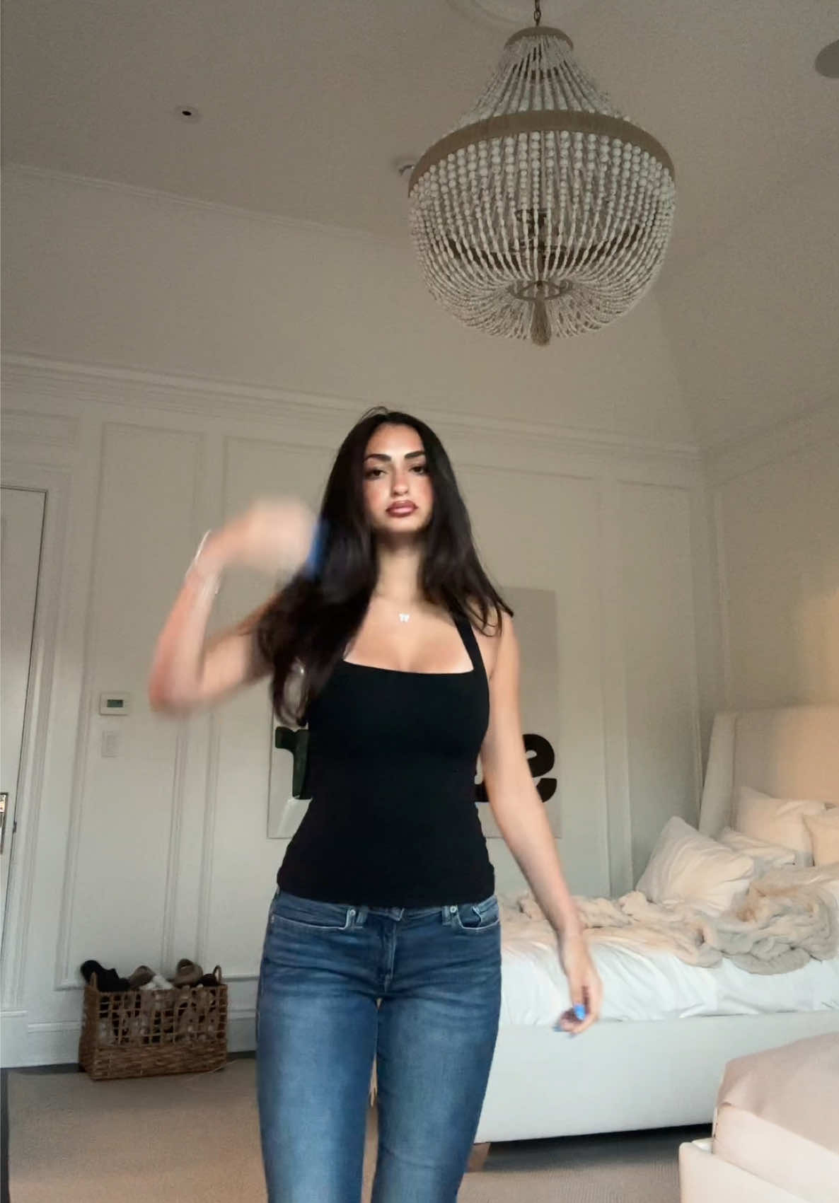 @ella