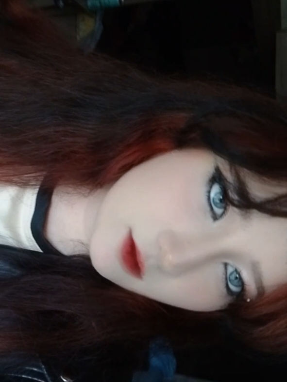 @anisoi