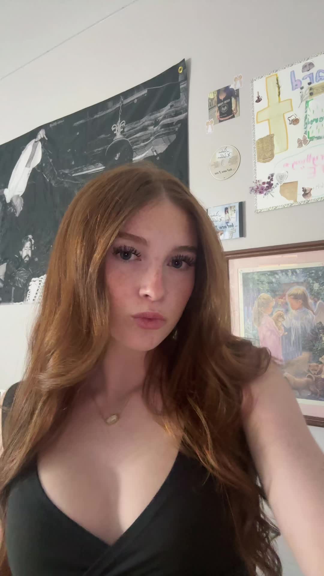 @bella