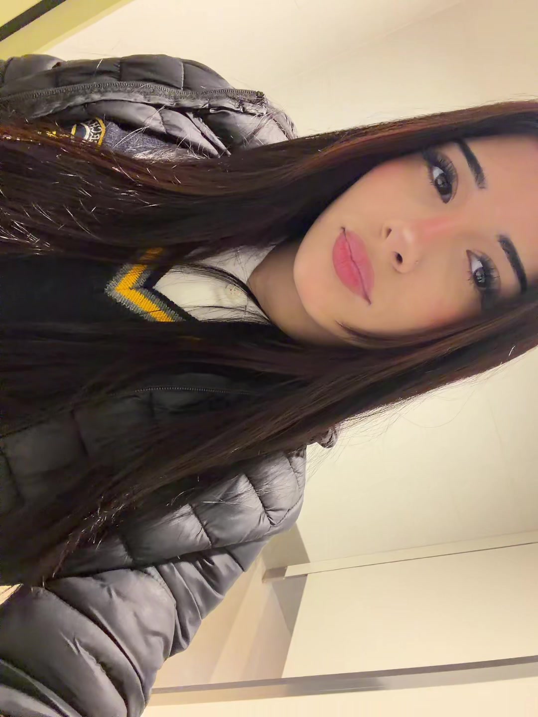 @𝓙. 𝓐𝓷𝓽𝓸𝓷𝓲𝓪
