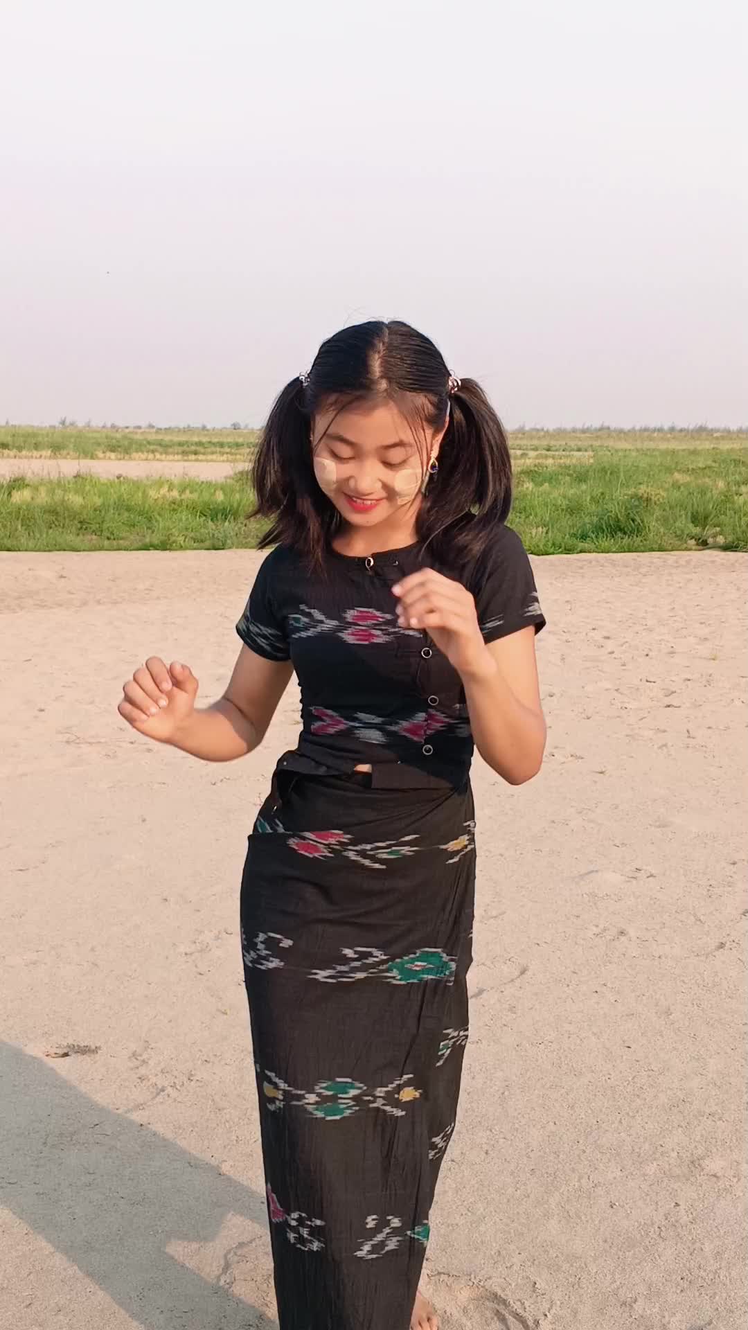 @Shwe Ni Ma