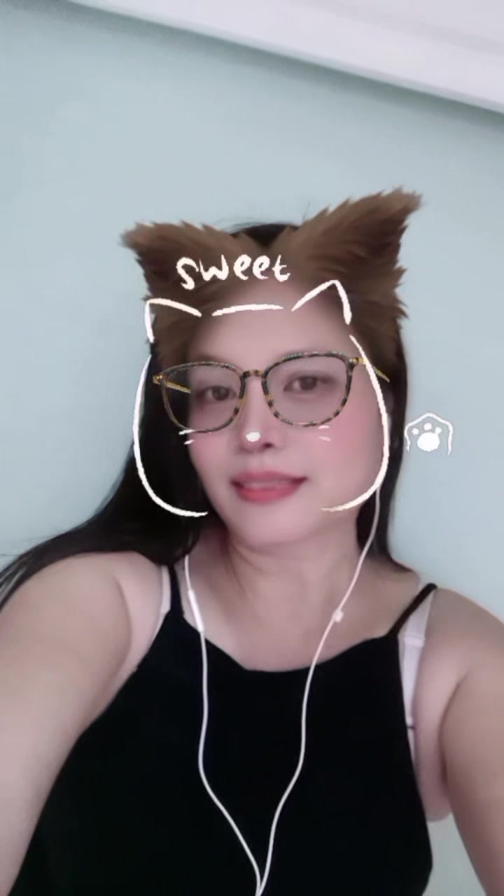 @miss ulotanga